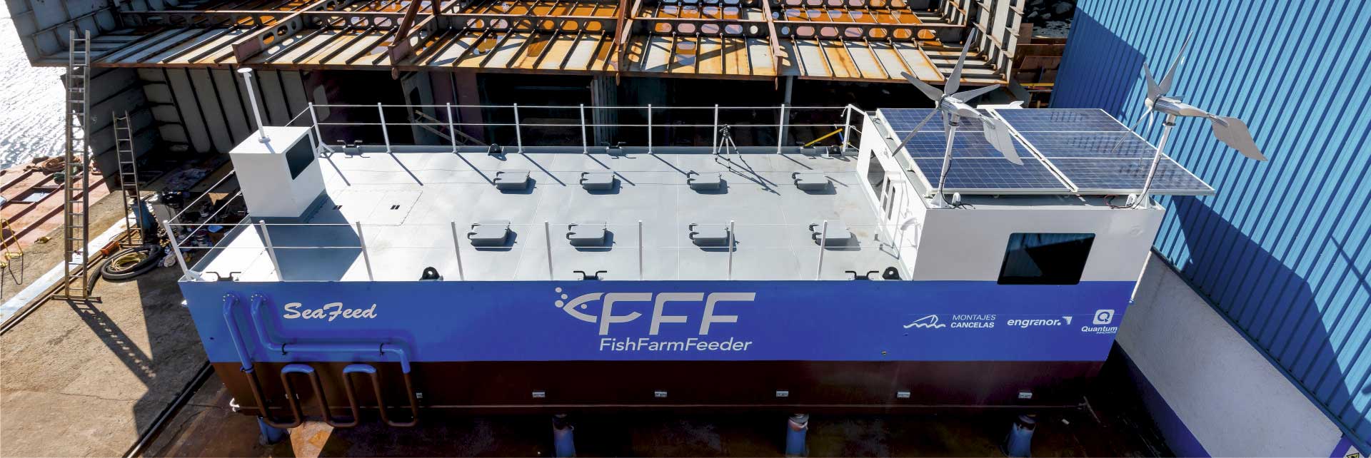 Slide-Feed-Barge-1
